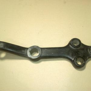 Рычаг маятниковый (Урал-5323,после12.2003 г.вып.,усил.палец)  5323Х-3414084