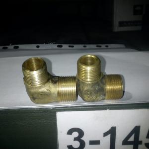 Угольник подводящей трубки компрессора  4320Я-1303098