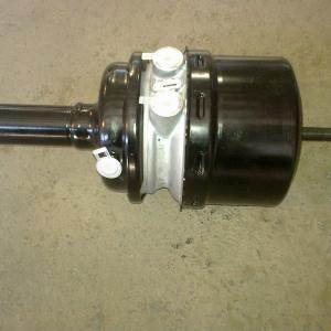 Камера тормозная левая, заднего и среднего моста  425 460 007 0/АИ-3519007