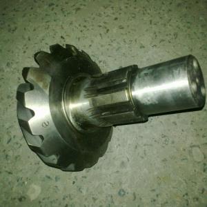 Шестерня ведущая коническая Z=17 (среднего моста)   S2502036Е260