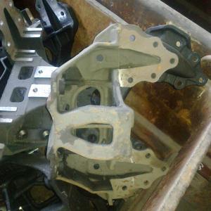 Кронштейн балансира левый  55571-2918155