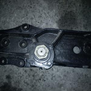 Кронштейн маятникового рычага с осью (Урал-5323/8х8)  532302-5001070-01