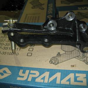 Кронштейн насоса ГУР в сборе (дв.ЯМЗ-236НЕ2)   4320Я3-3407094