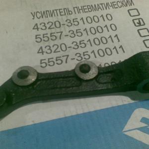 Кронштейн подвижный насоса ГУР (дв.ЯМЗ-236,238М2)  5557Я-3407096