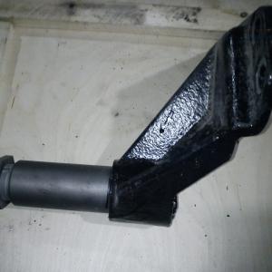 Кронштейн с осью (заднее расположение ДЗК на кузовах-фургонах)  43203-3105785