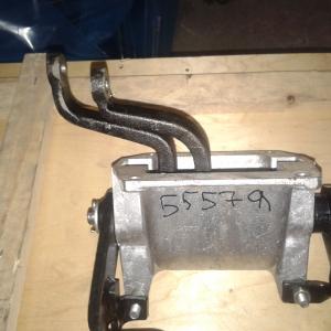 Кронштейн с педалями (дв.ЯМЗ-236,238М2)  5557Я-1602064